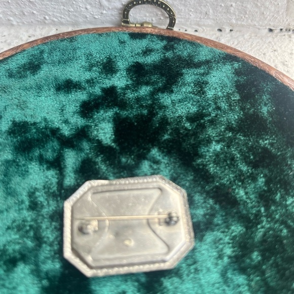 Vintage Victorian Reverse Intaglio Pin Brooch - Picture 6 of 10